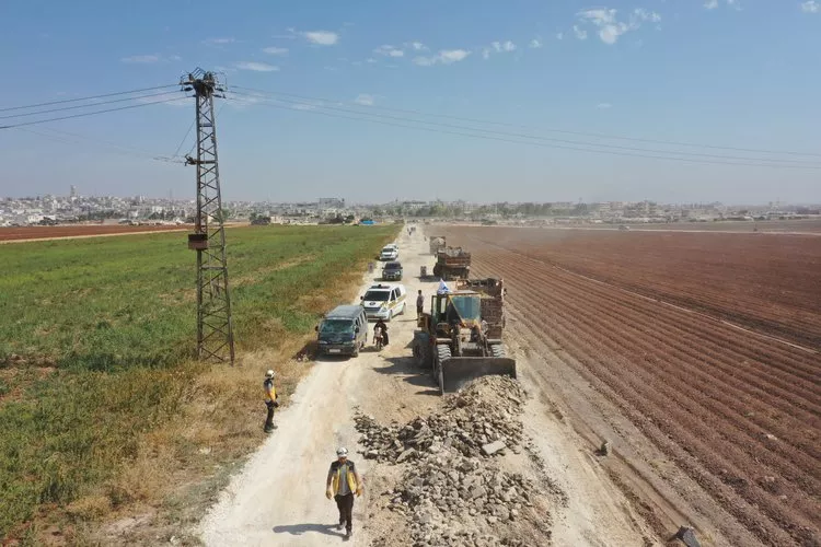 The White Helmets Initiate 5 Kilometer Road Rehabilitation and Asphalting Project on Al-Amoud-Sarmada Road